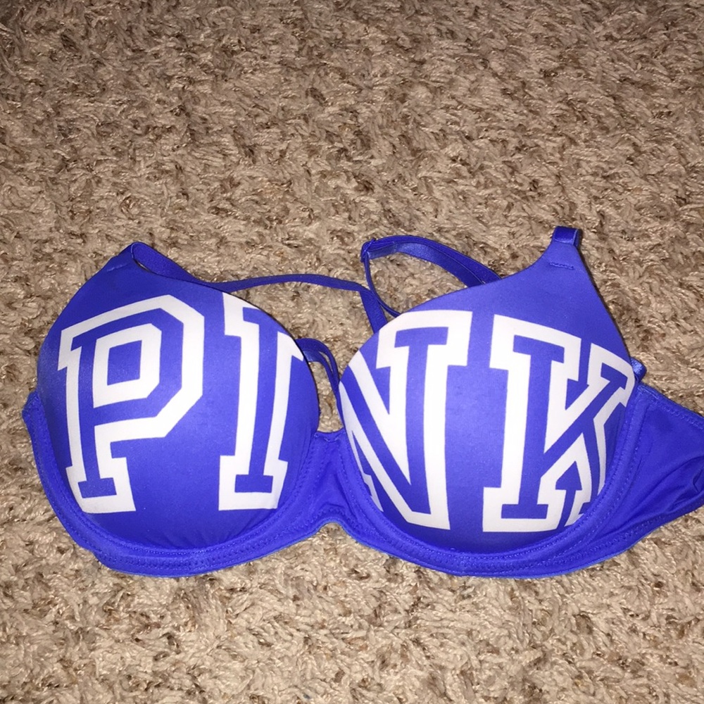 PINK vs bra!